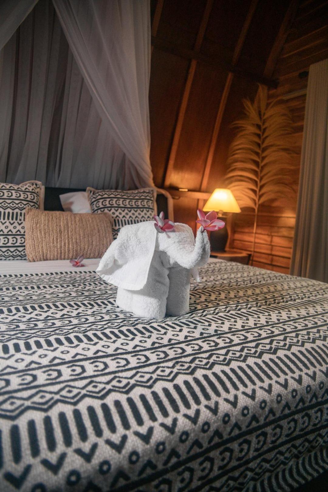 Hakuna Matata Resort Gili Air Exterior foto